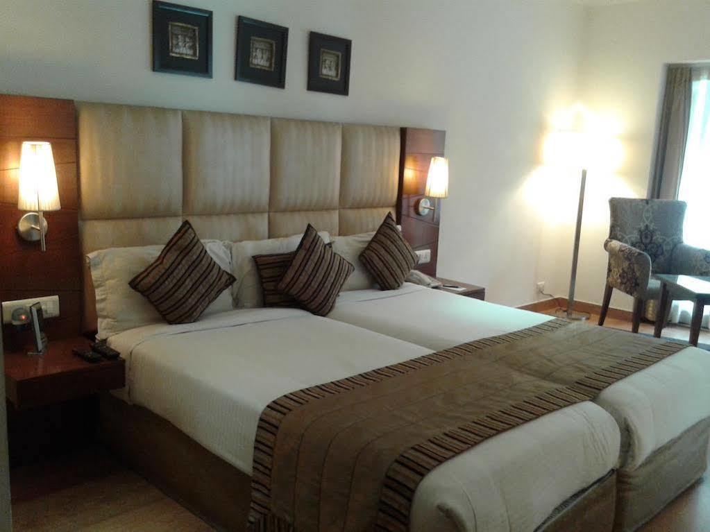מלון ניו דלהי Ahuja Residency Sunder Nagar מראה חיצוני תמונה