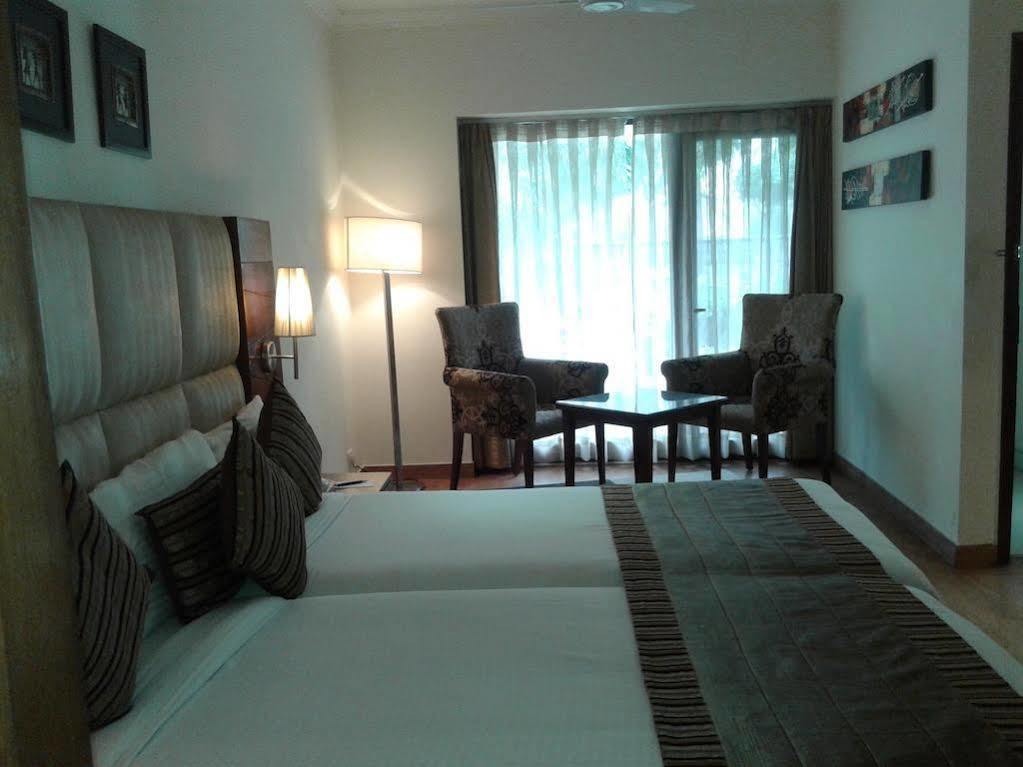 מלון ניו דלהי Ahuja Residency Sunder Nagar מראה חיצוני תמונה