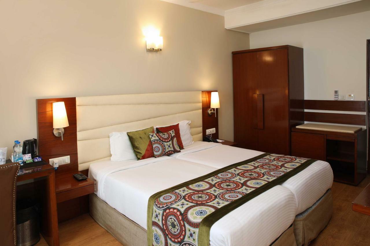 מלון ניו דלהי Ahuja Residency Sunder Nagar מראה חיצוני תמונה